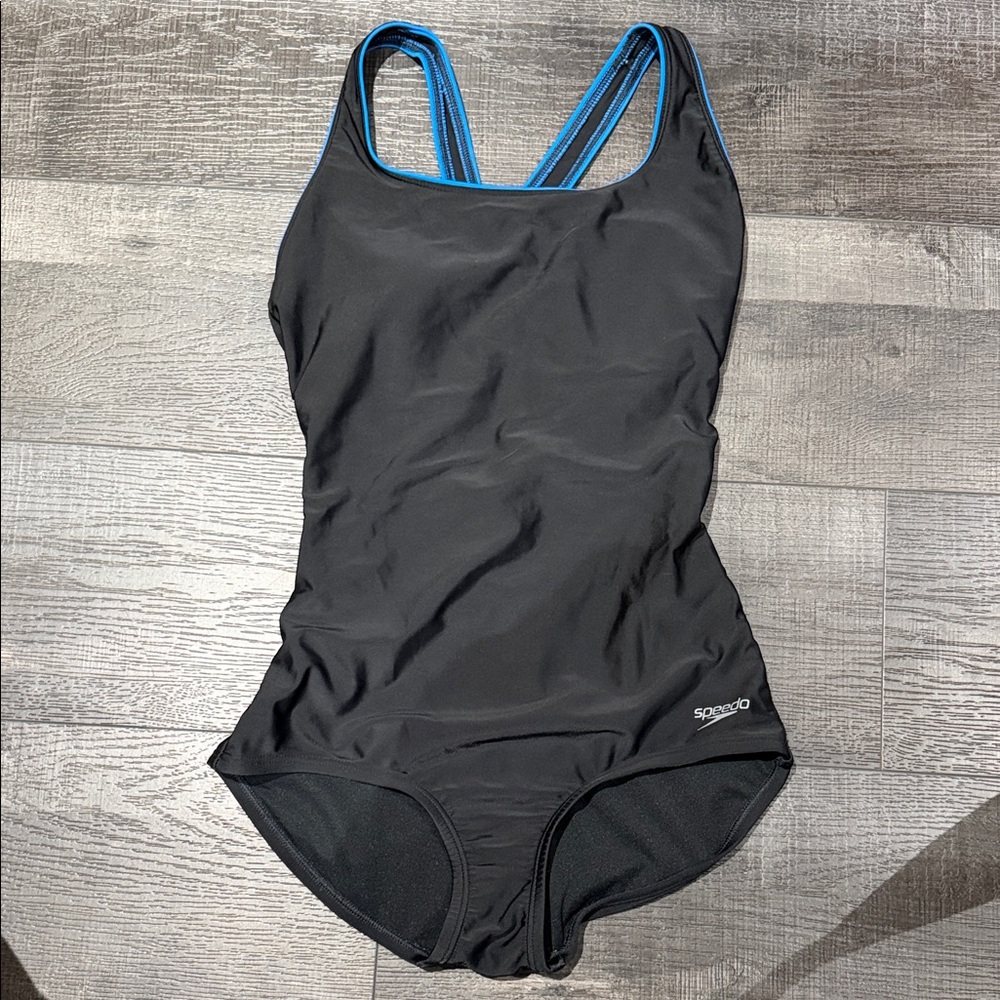 Speedo Women's Black and Blue One-Piece Swimsuit